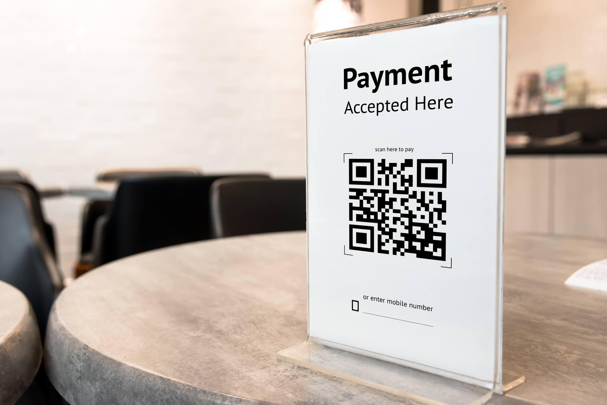 QR Pay tiện hơn so với thanh toán thẻ như thế nào?1
